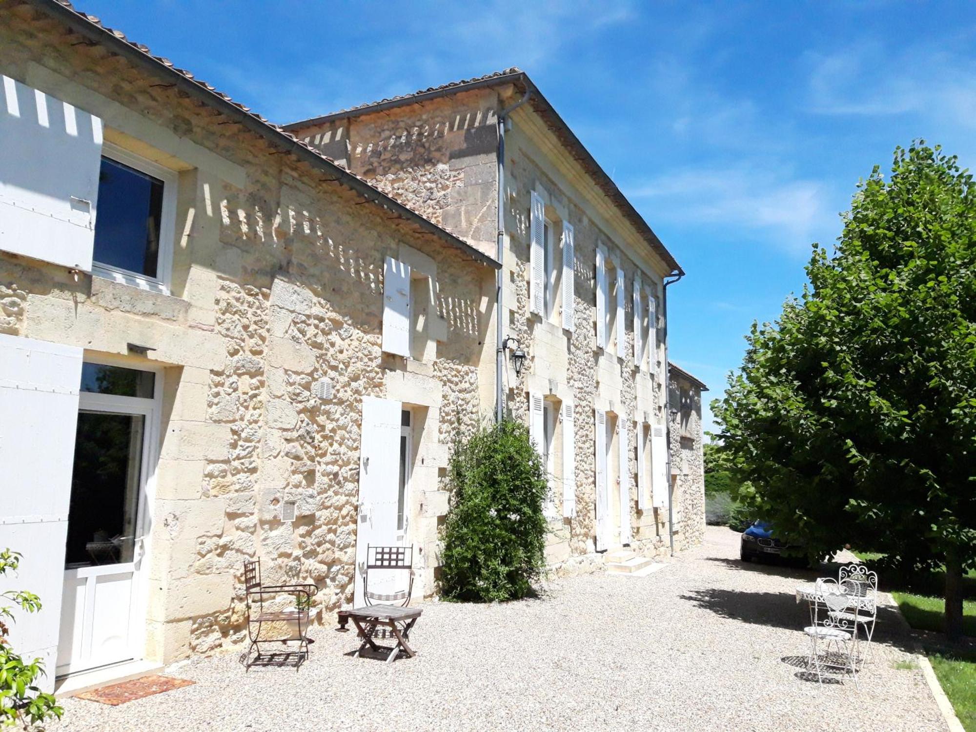 La Gentilhommiere Bed & Breakfast Saint-Aubin-de-Branne Exterior photo